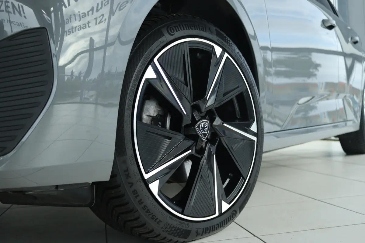 Allure EV 54 kWh 412KM Range | SOH 93% | Adapt. Cruise | Stoel+Stuurverwarming | Camera | Navi | Carplay | LED |