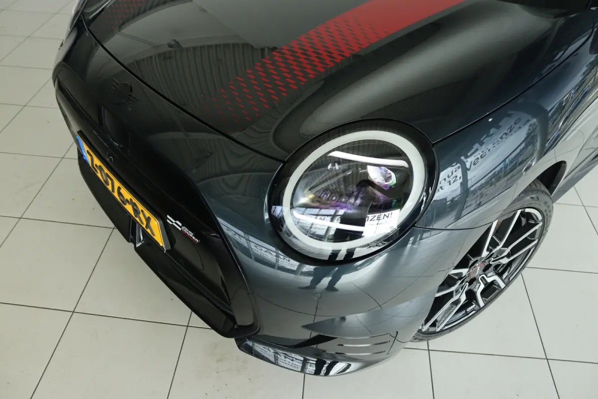3-Deurs SE John Cooper Works XL 54.2 kWh 371KM Range | SOH 96% | Adapt. Cruise | Stoel+Stuurverwarming | Harman & Kardon | Head-up | Pano | Memory | 360 Camera |