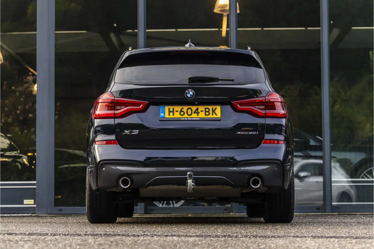 xDrive20i High Executive Edition M-Pakket | Panormadak | trekhaak |