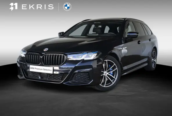 530e | M Sportpakket Pro | Comfort Access | 18 inch | Driving Assisstant Professional | BMW Laserlight | Head Up Display | HIFI | Panoramadak
