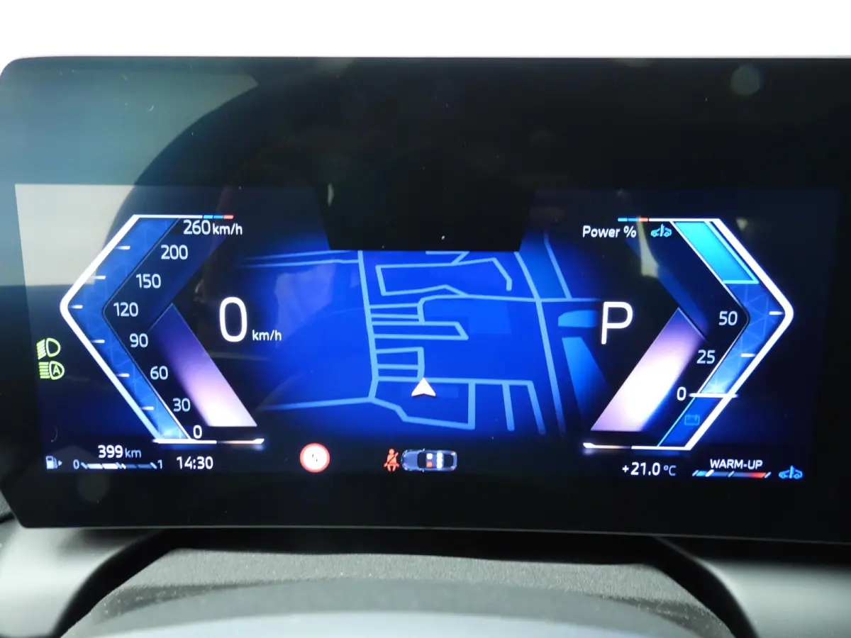 220 | M-Sportpakket | LED | Navigatie | Panoramadak | Sportstoelen | DAB | Alu 18 inch