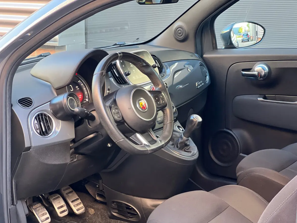 1.4 T-Jet Abarth 595 70th Anniversary Carplay