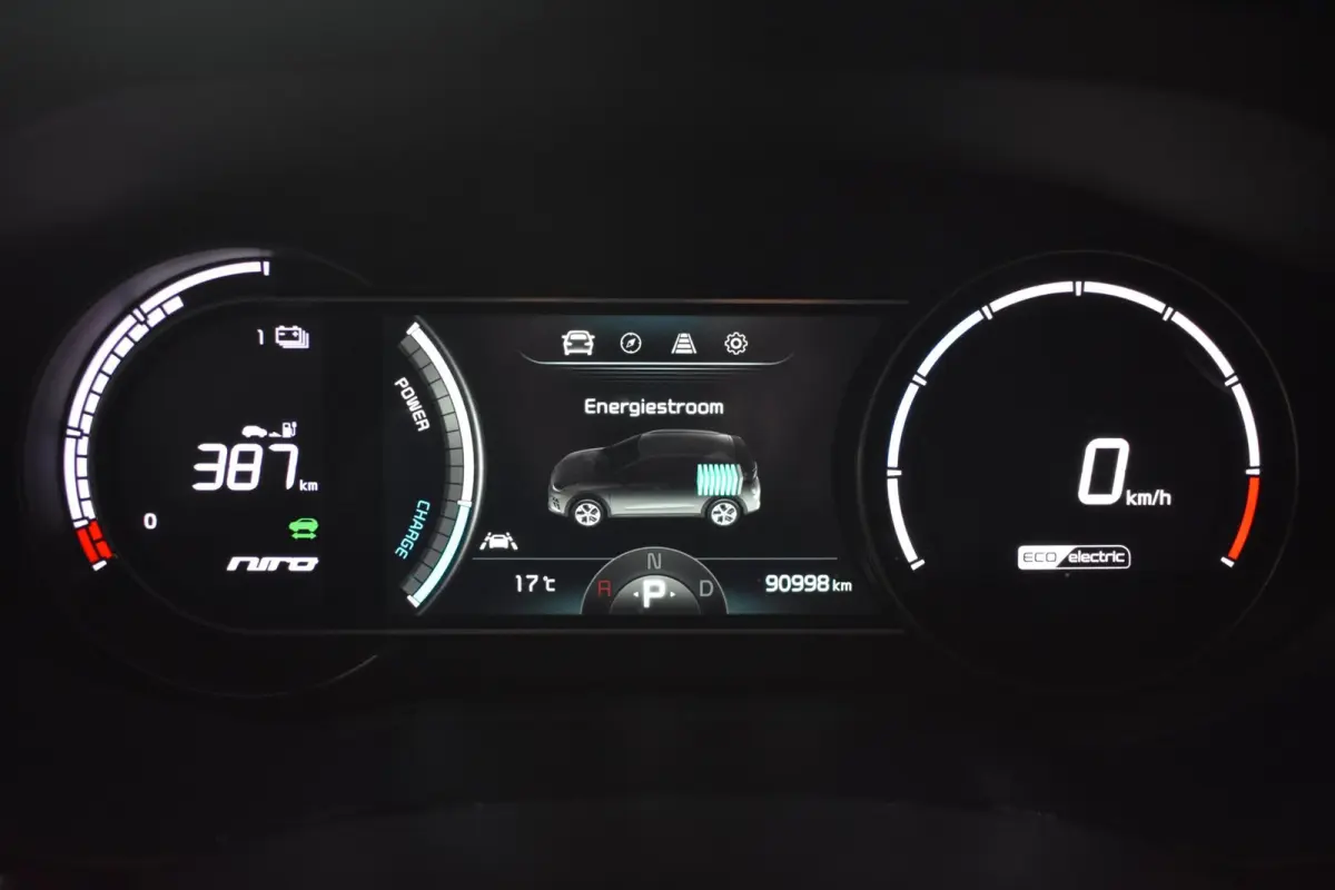 DynamicLine 64 kWh | SOH 100% | DEALER ONDERHOUDEN | NAP | APPLE CARPLAY | CAMERA | ANDROID AUTO