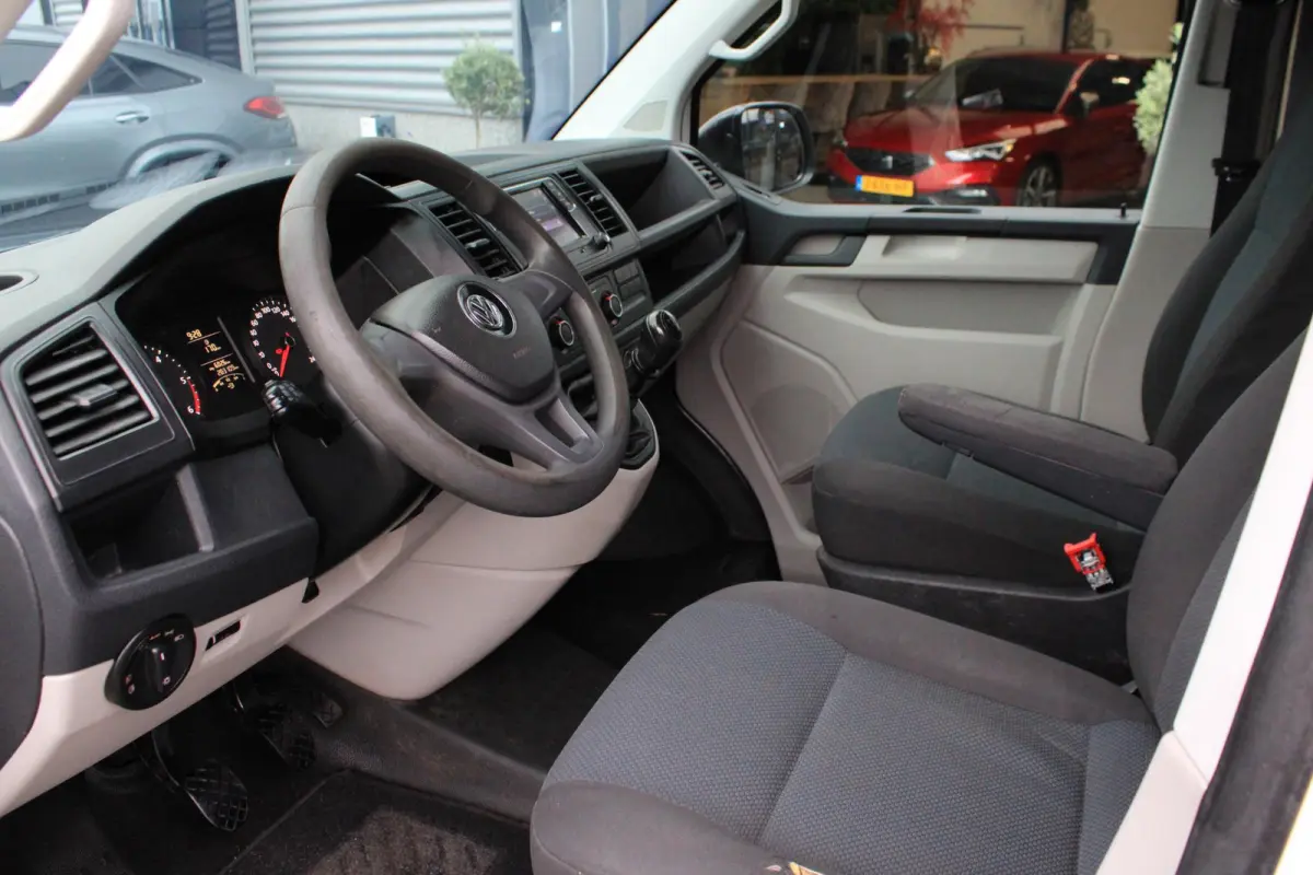 2.0 TDI L2H1 Airco | CarPlay | Cruisecontrol | Trekhaak | Parkeersensoren | L2 | AndroidAuto | Imperial