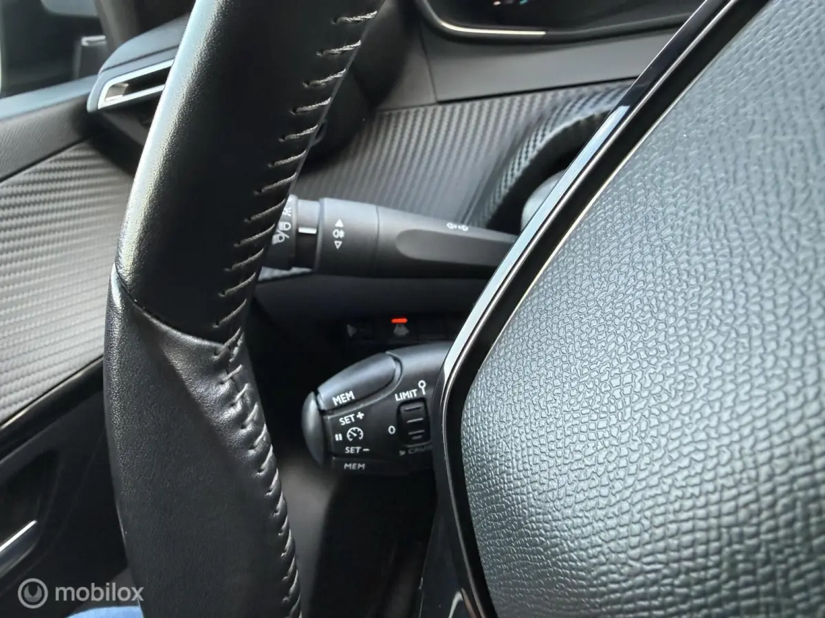 EV Allure 50 kWh KEYLESS | CARPLAY | LED