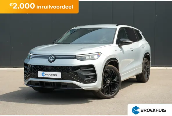 R-Line Edition | 'App-Connect' draadloze smartphone integratie | Automatische afstandsregeling (Adaptive Cruise Control) | Black Style Pakket
