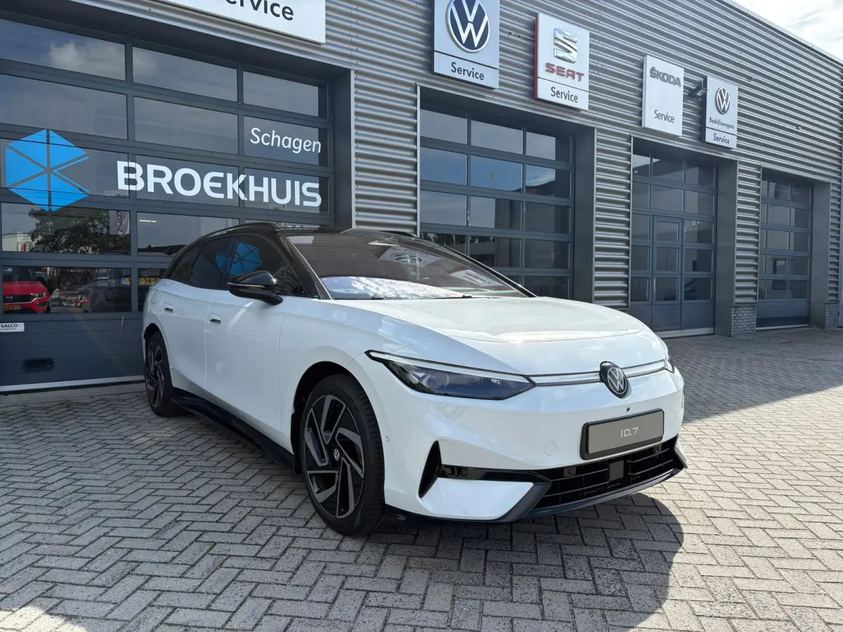 Limited Edition Plus | Koplampverlichting LED Matrix (IQ.Light) | Sfeerverlichting interieur (30 kleuren instelbaar) | Voorstoelen, verwarmbaar