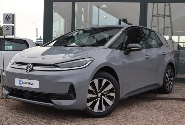 Life | Airconditioning automatisch, 2-zone (Climatronic) | Automatische afstandsregeling (Adaptive Cruise Control) | Buitenspiegels elektrisch instel-, verwarm- en inklapbaar