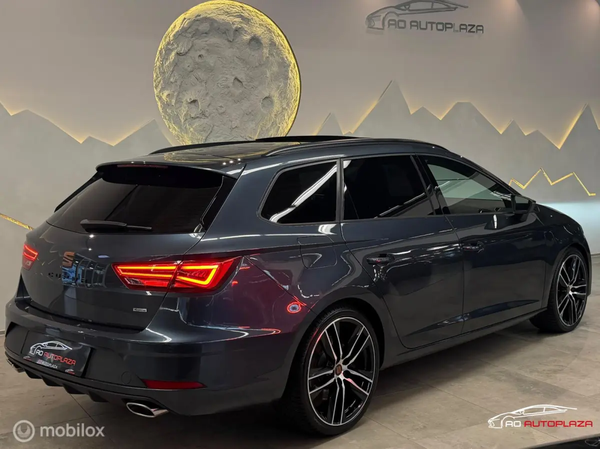 2.0 TSI CUPRA 300 4DRIVE Panorama/Kuipstoelen/Keyless/Virtual/Beats