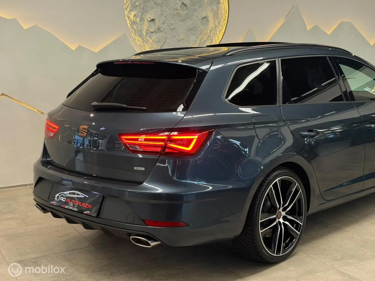2.0 TSI CUPRA 300 4DRIVE Panorama/Kuipstoelen/Keyless/Virtual/Beats