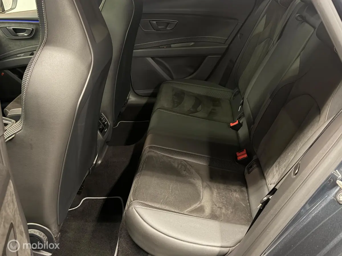 2.0 TSI CUPRA 300 4DRIVE Panorama/Kuipstoelen/Keyless/Virtual/Beats