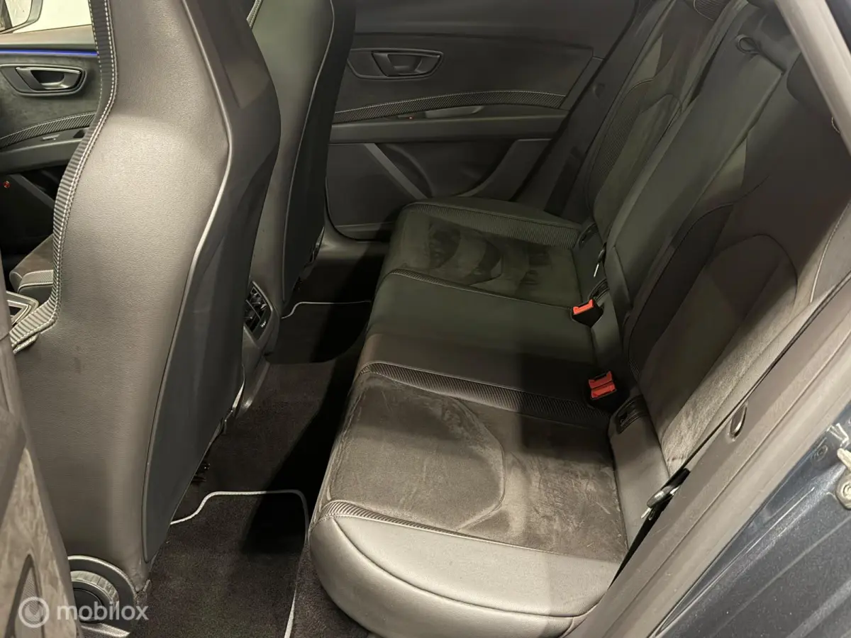 2.0 TSI CUPRA 300 4DRIVE Panorama/Kuipstoelen/Keyless/Virtual/Beats