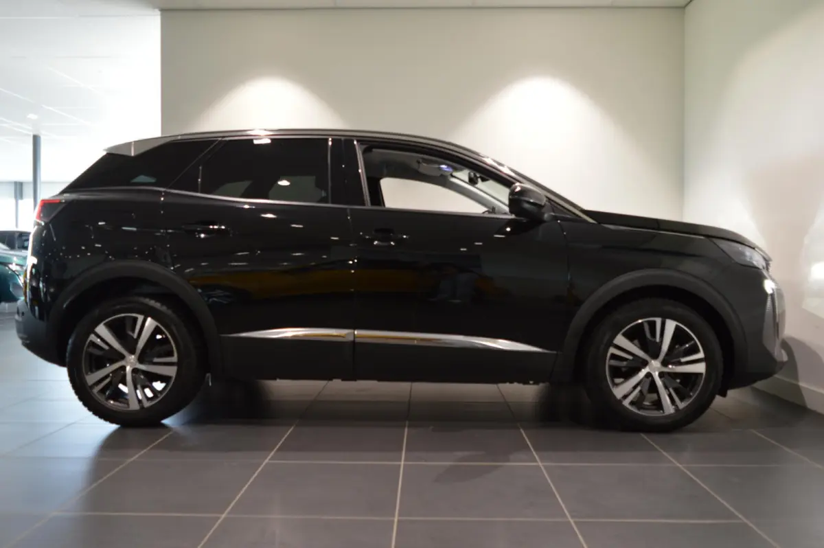 Allure CAMERA + VERWARMBARE VOORSTOELEN + CARPLAY