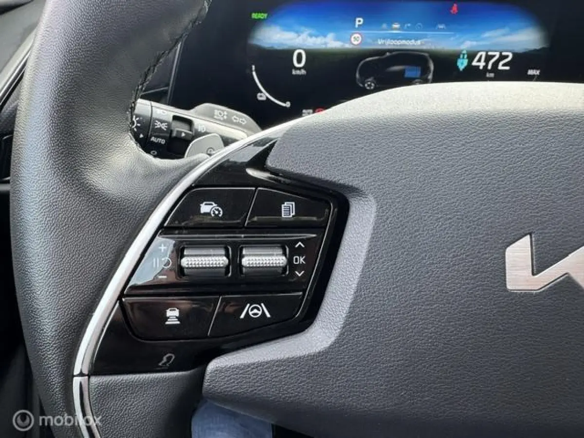 DynamicLine 64.8 kWh , 460 km elektrisch rij bereik , Trekhaak , Navigatie , Camera Achter , Parkeerhulp voor & Achter , Cruise & Climate controle
