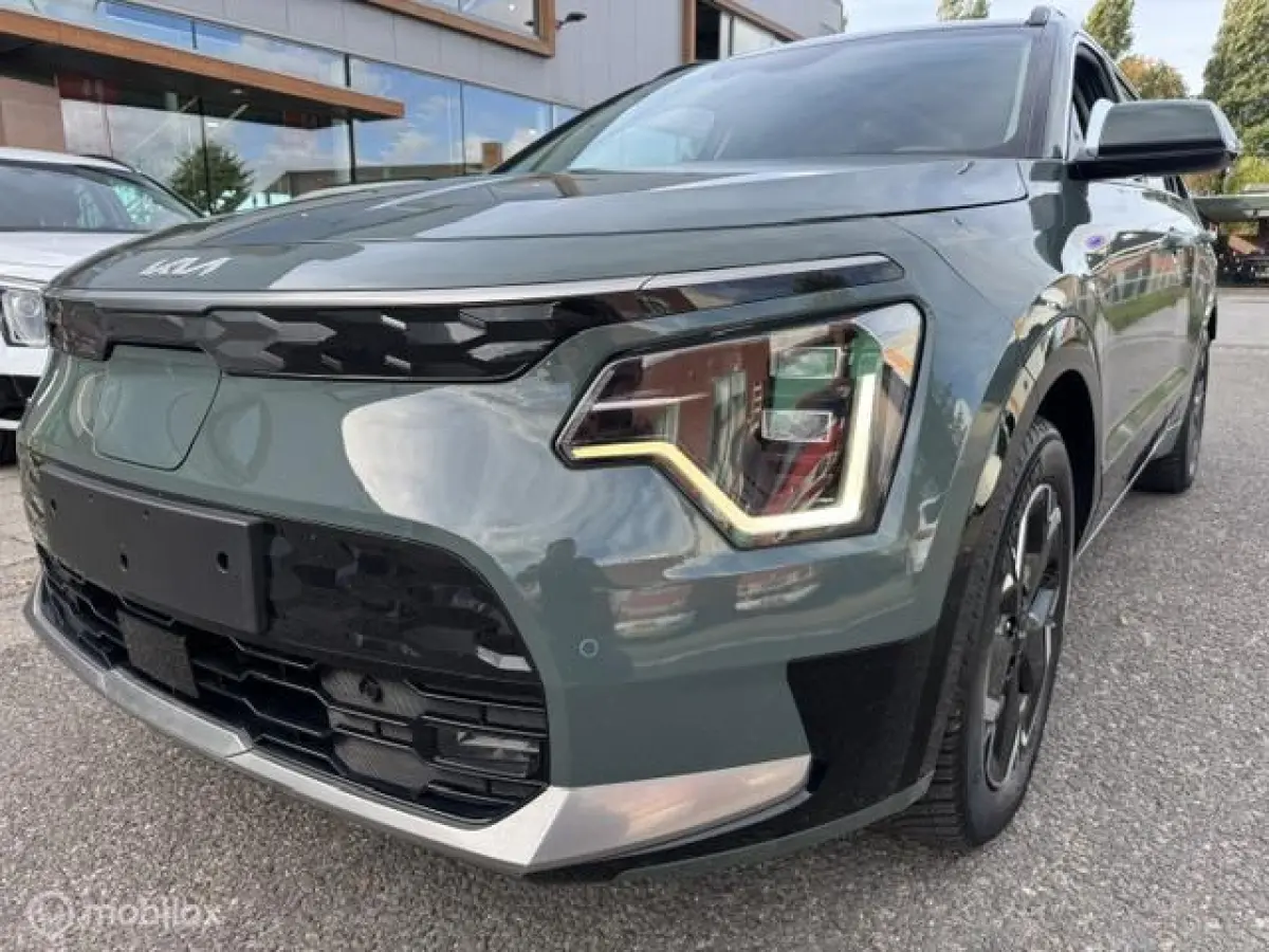 DynamicLine 64.8 kWh , 460 km elektrisch rij bereik , Trekhaak , Navigatie , Camera Achter , Parkeerhulp voor & Achter , Cruise & Climate controle