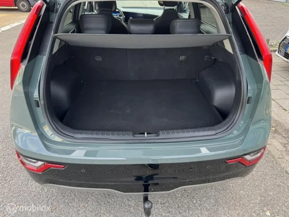 DynamicLine 64.8 kWh , 460 km elektrisch rij bereik , Trekhaak , Navigatie , Camera Achter , Parkeerhulp voor & Achter , Cruise & Climate controle