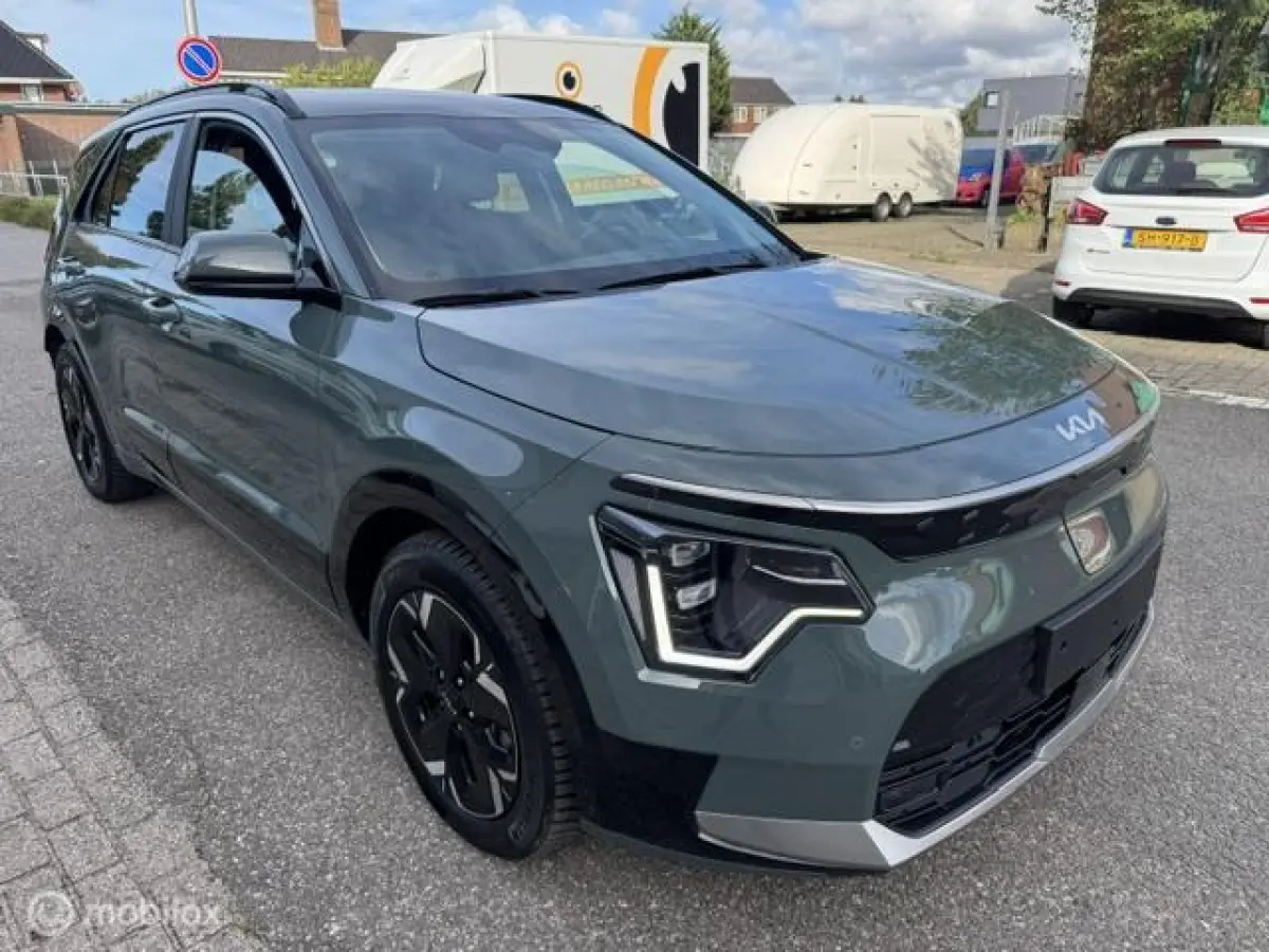 DynamicLine 64.8 kWh , 460 km elektrisch rij bereik , Trekhaak , Navigatie , Camera Achter , Parkeerhulp voor & Achter , Cruise & Climate controle