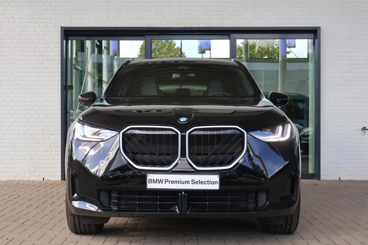 30e xDrive | M Sport Pro | Panorama Dak | Harman/Kardon | Trekhaak