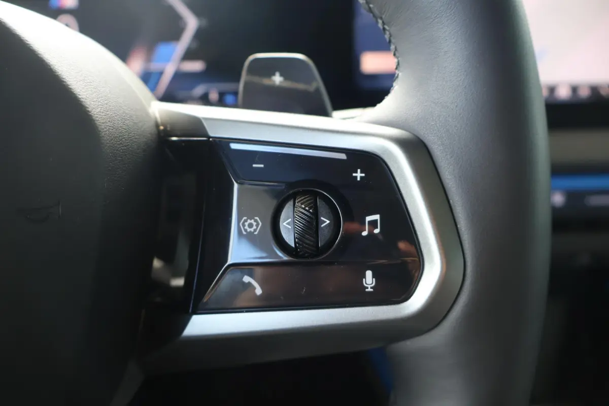 30e xDrive | M Sport Pro | Panorama Dak | Harman/Kardon | Trekhaak