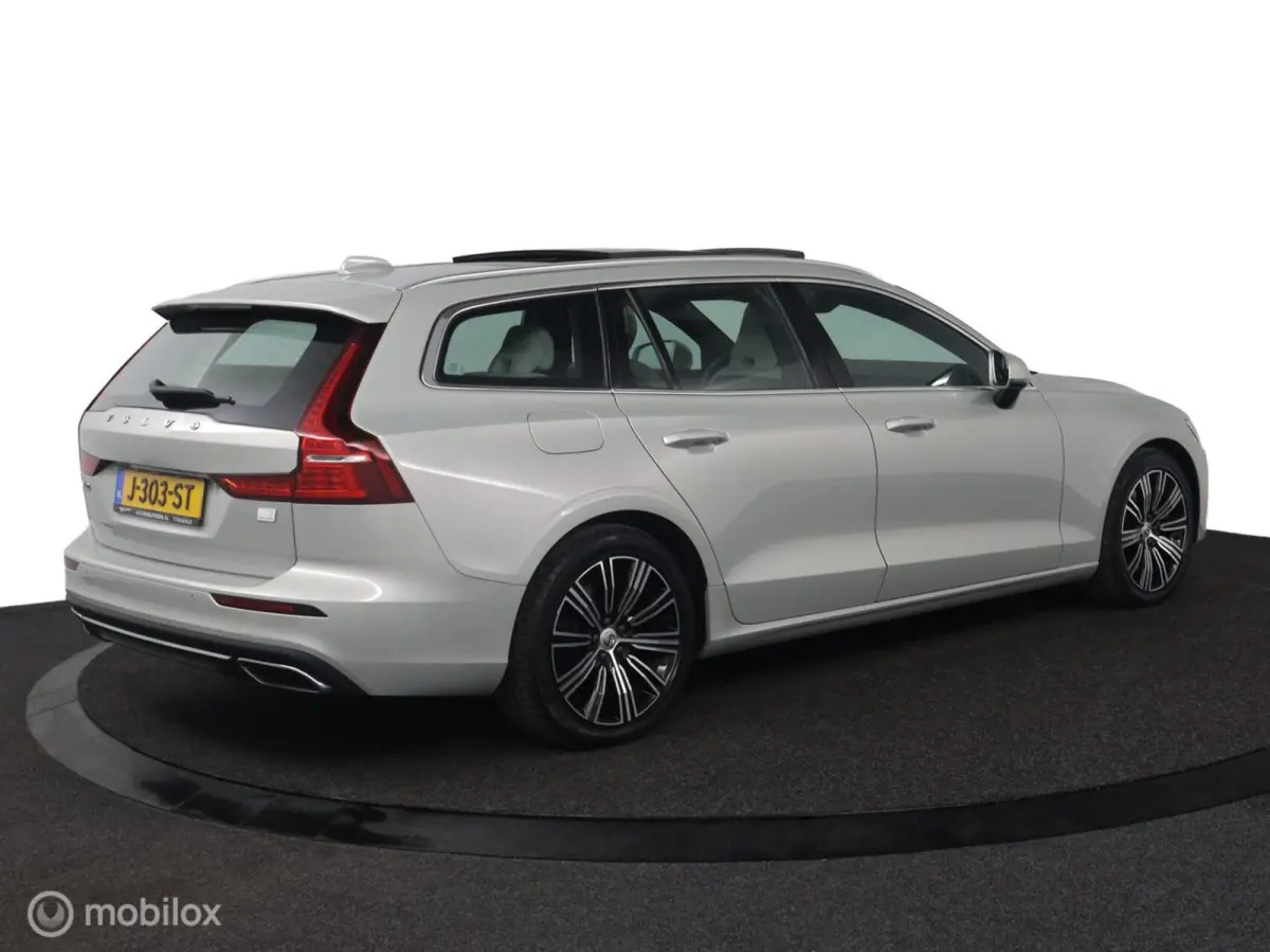 2.0 T8 Recharge AWD Inscription | Massage | Panoramadak | Head Up | 360 Camera | Harman Kardon | BLISS | Adaptive Cruise