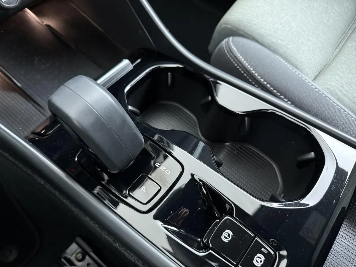 1.5 T4 Plug-in hybrid Plus Bright | Adapt. Cruise | Parkeercamera | Stoelverw. |