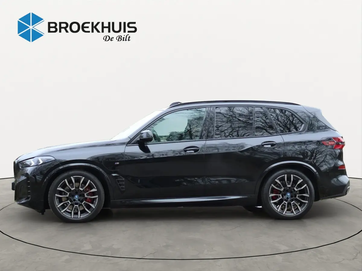 xDrive50e M Sport | UNIEK! | ELEKTR. TREKHAAK | PANODAK | STOEL + STUURVERWARMING | M-SPORT | ADAPTIVE CRUISE | DODE HOEK | 21" LMV