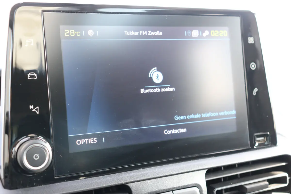 EV Allure Pack 50 kWh | Camera | Apple Carplay | Parkeersensoren V+A | Cruise control | DAB | Airco |