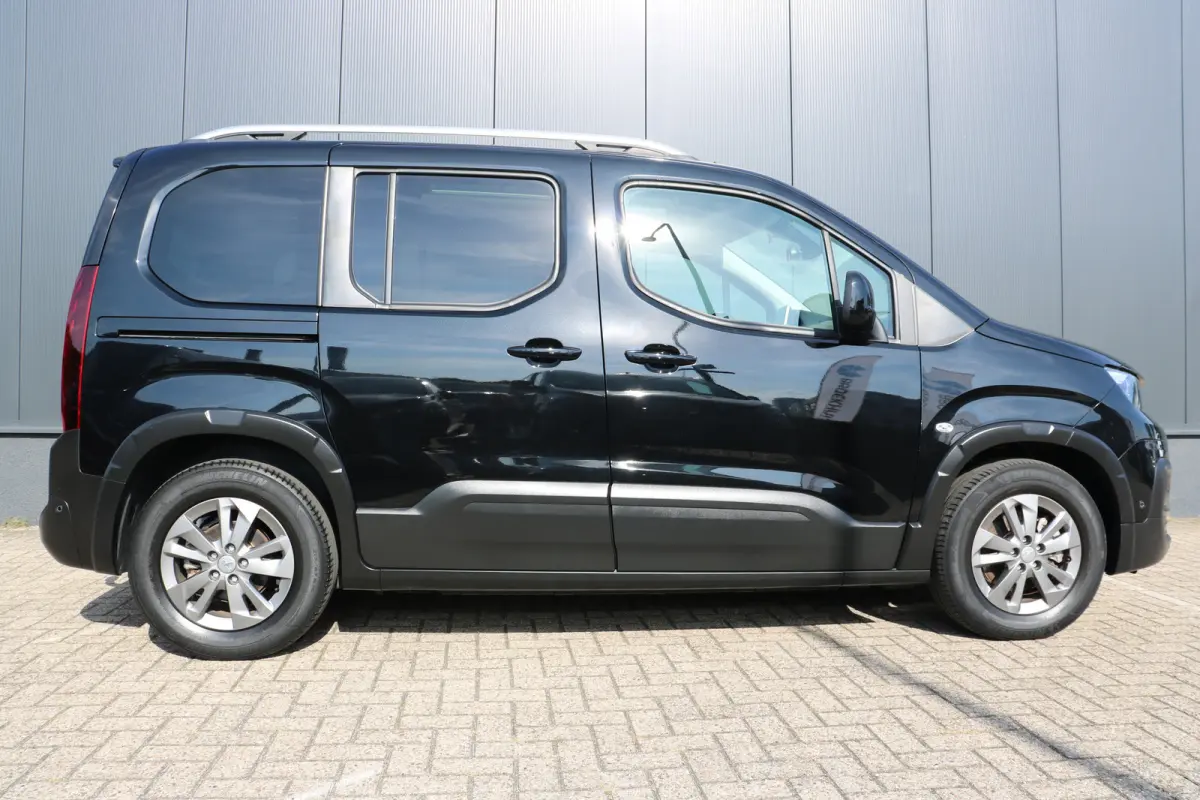 EV Allure Pack 50 kWh | Camera | Apple Carplay | Parkeersensoren V+A | Cruise control | DAB | Airco |