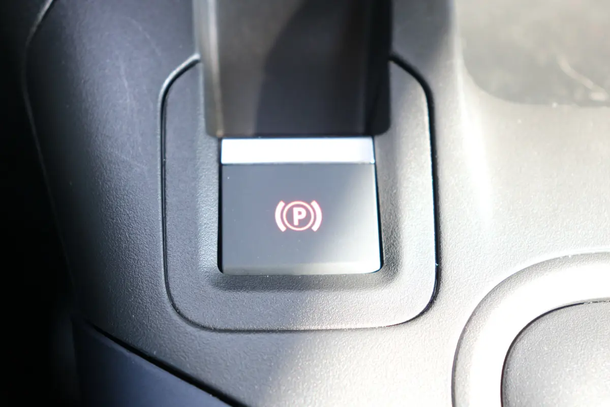 EV Allure Pack 50 kWh | Camera | Apple Carplay | Parkeersensoren V+A | Cruise control | DAB | Airco |