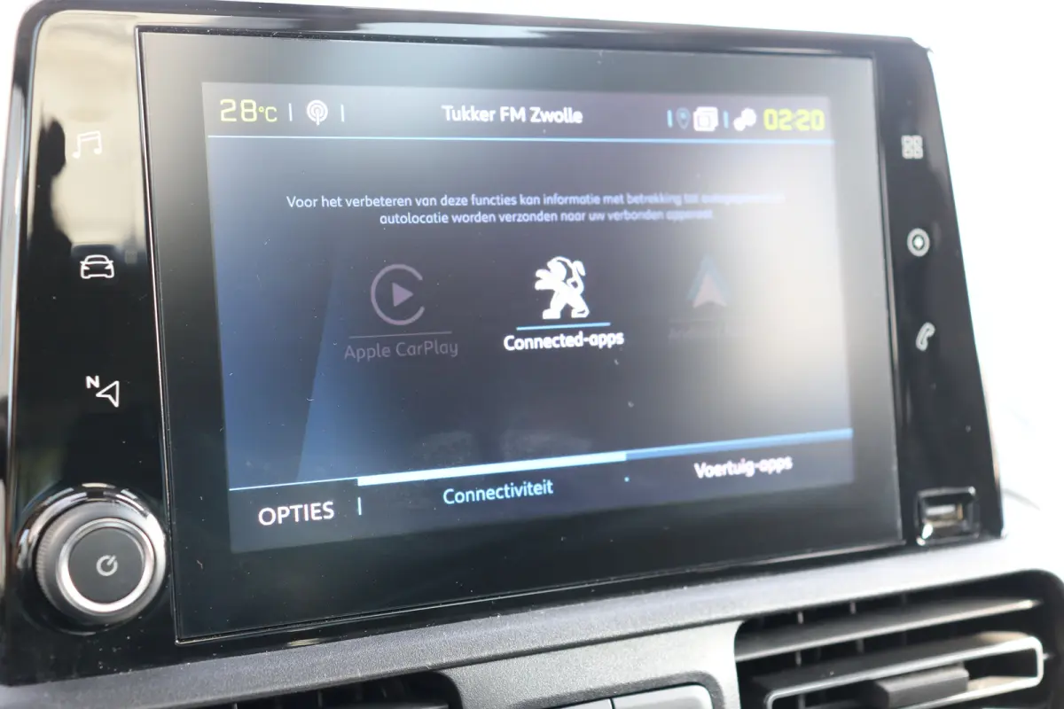 EV Allure Pack 50 kWh | Camera | Apple Carplay | Parkeersensoren V+A | Cruise control | DAB | Airco |