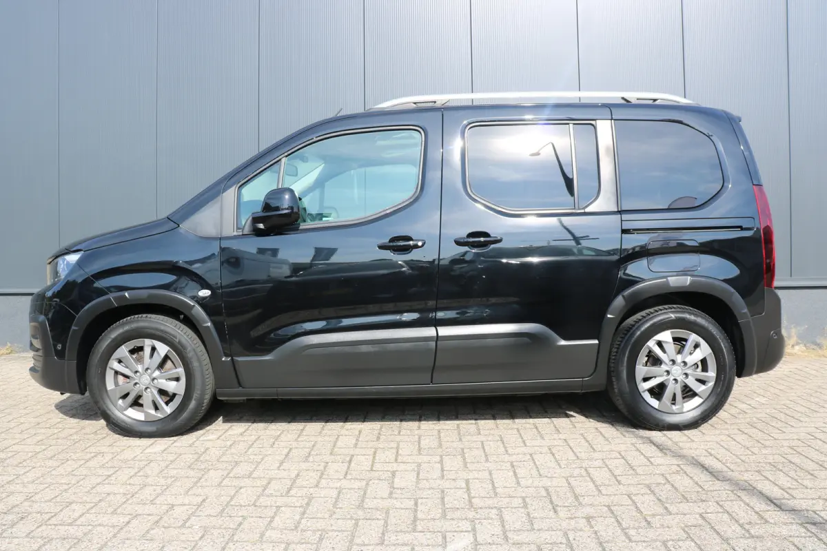 EV Allure Pack 50 kWh | Camera | Apple Carplay | Parkeersensoren V+A | Cruise control | DAB | Airco |