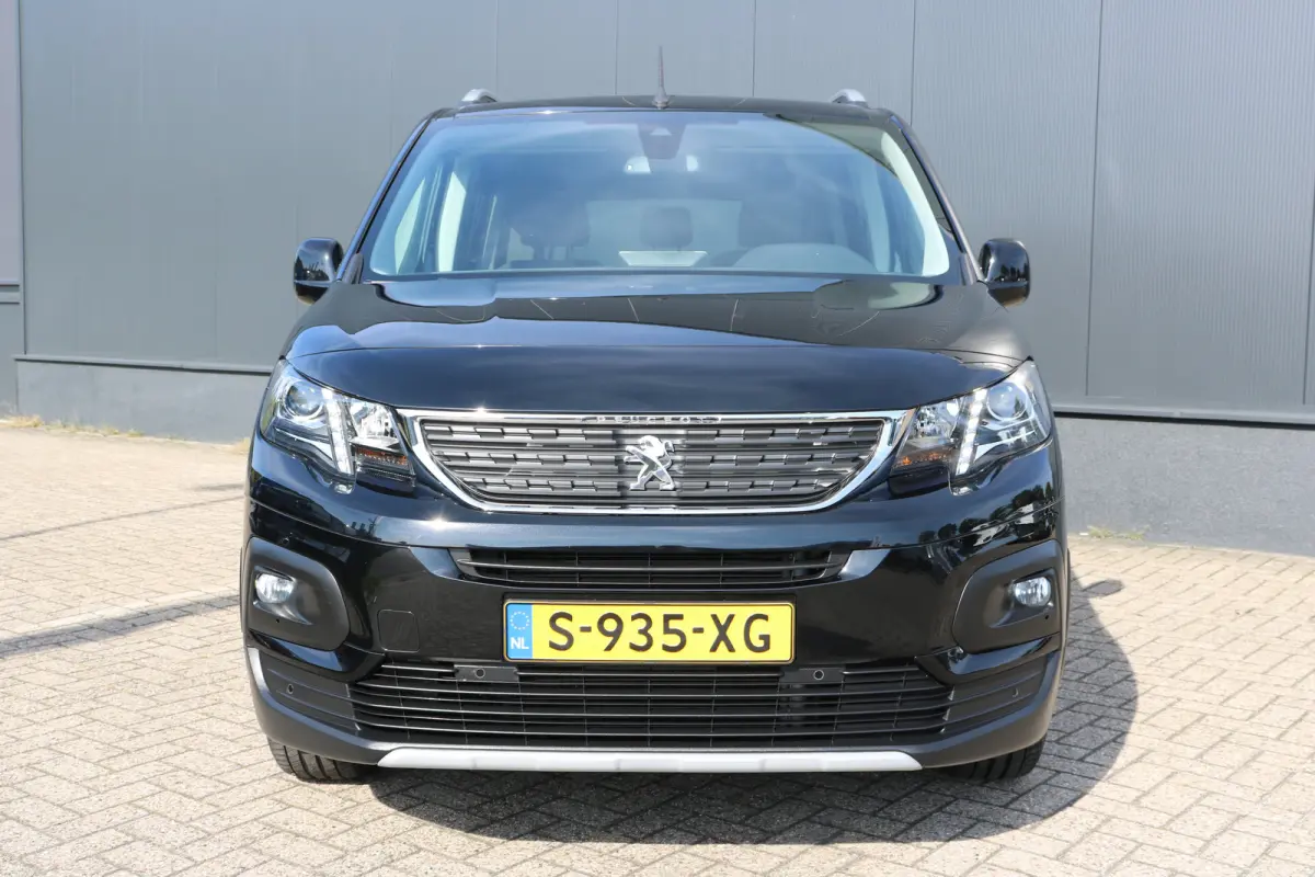 EV Allure Pack 50 kWh | Camera | Apple Carplay | Parkeersensoren V+A | Cruise control | DAB | Airco |