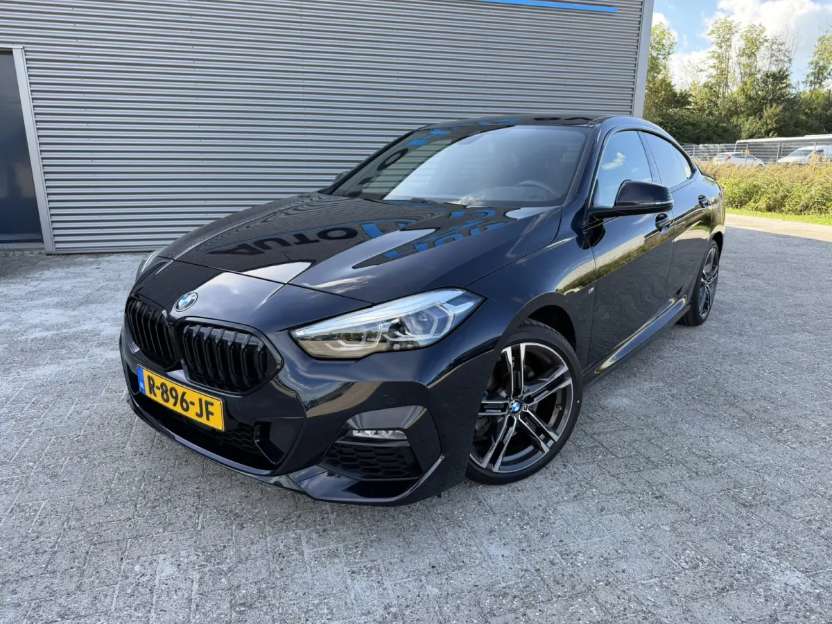 218i M Sport LED Carplay Cruise Control 18 inch HiFi Pakket Live cockpit pro M Sportstoelen