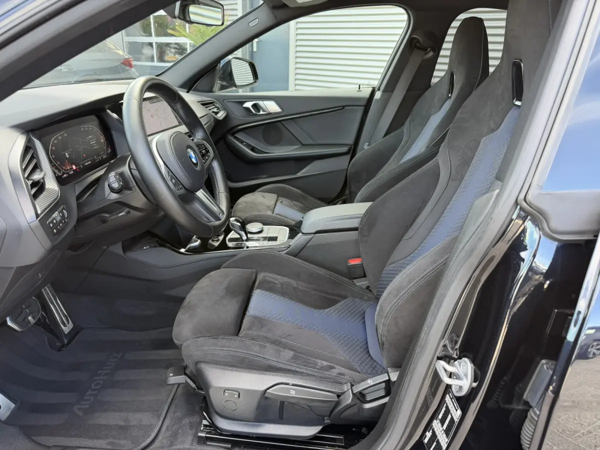 218i M Sport LED Carplay Cruise Control 18 inch HiFi Pakket Live cockpit pro M Sportstoelen