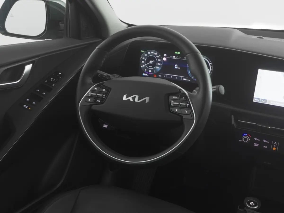 DynamicPlusLine 64.8 kWh *SOH 100%* LEDER | Full LED | CAMERA | NAVI !