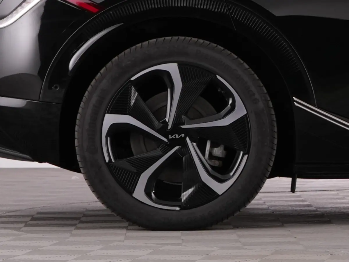 Plus AWD 77.4 kWh 325PK | LEDER | Full LED | EL. STOELEN | SOH: 100% | !