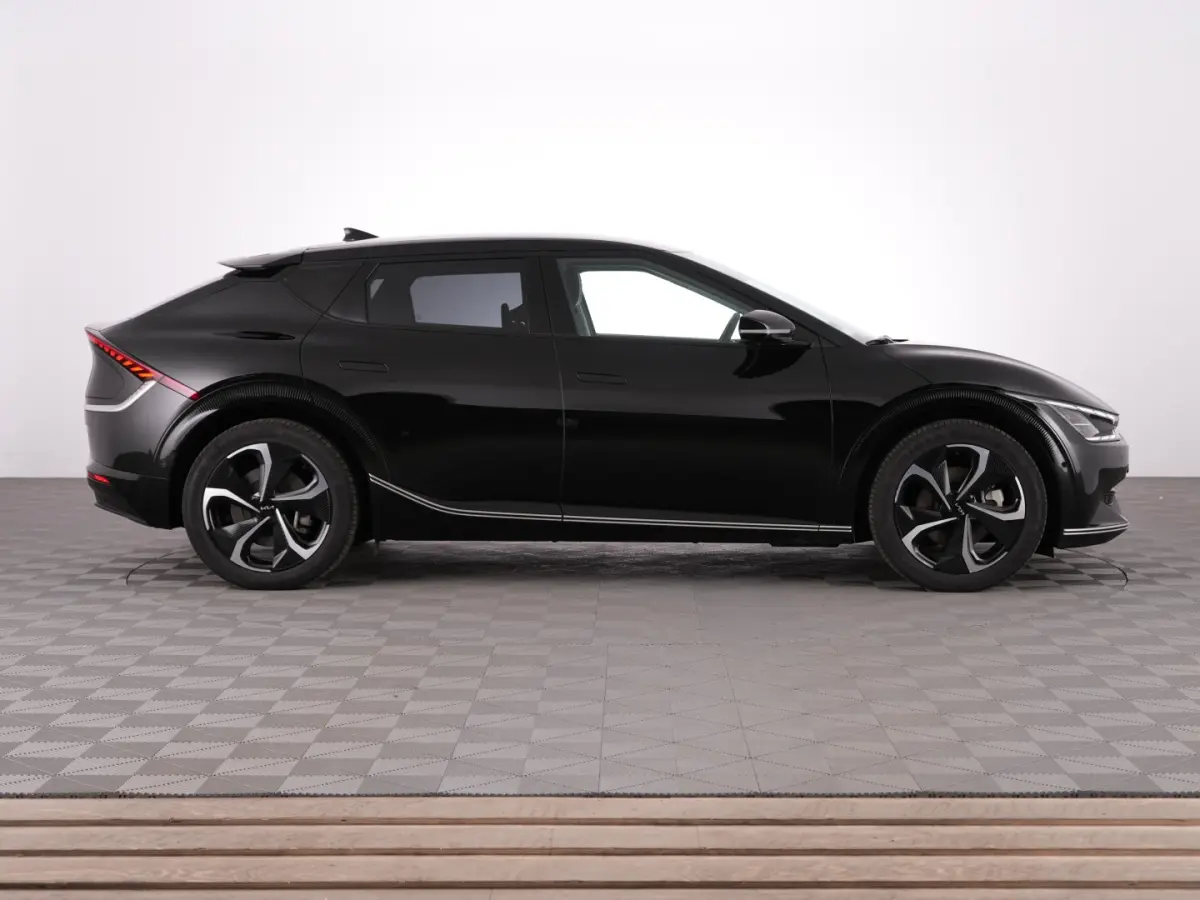 Plus AWD 77.4 kWh 325PK | LEDER | Full LED | EL. STOELEN | SOH: 100% | !