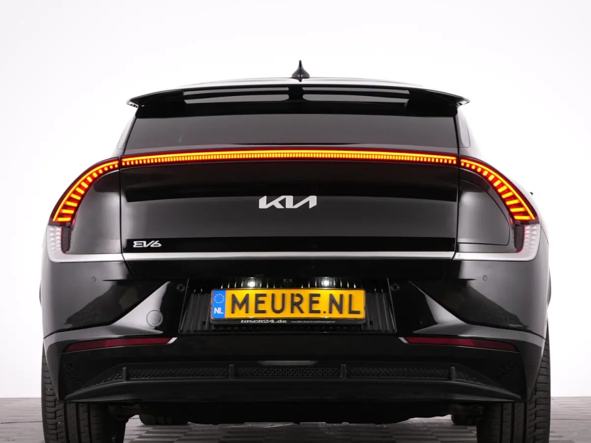 Plus AWD 77.4 kWh 325PK | LEDER | Full LED | EL. STOELEN | SOH: 100% | !