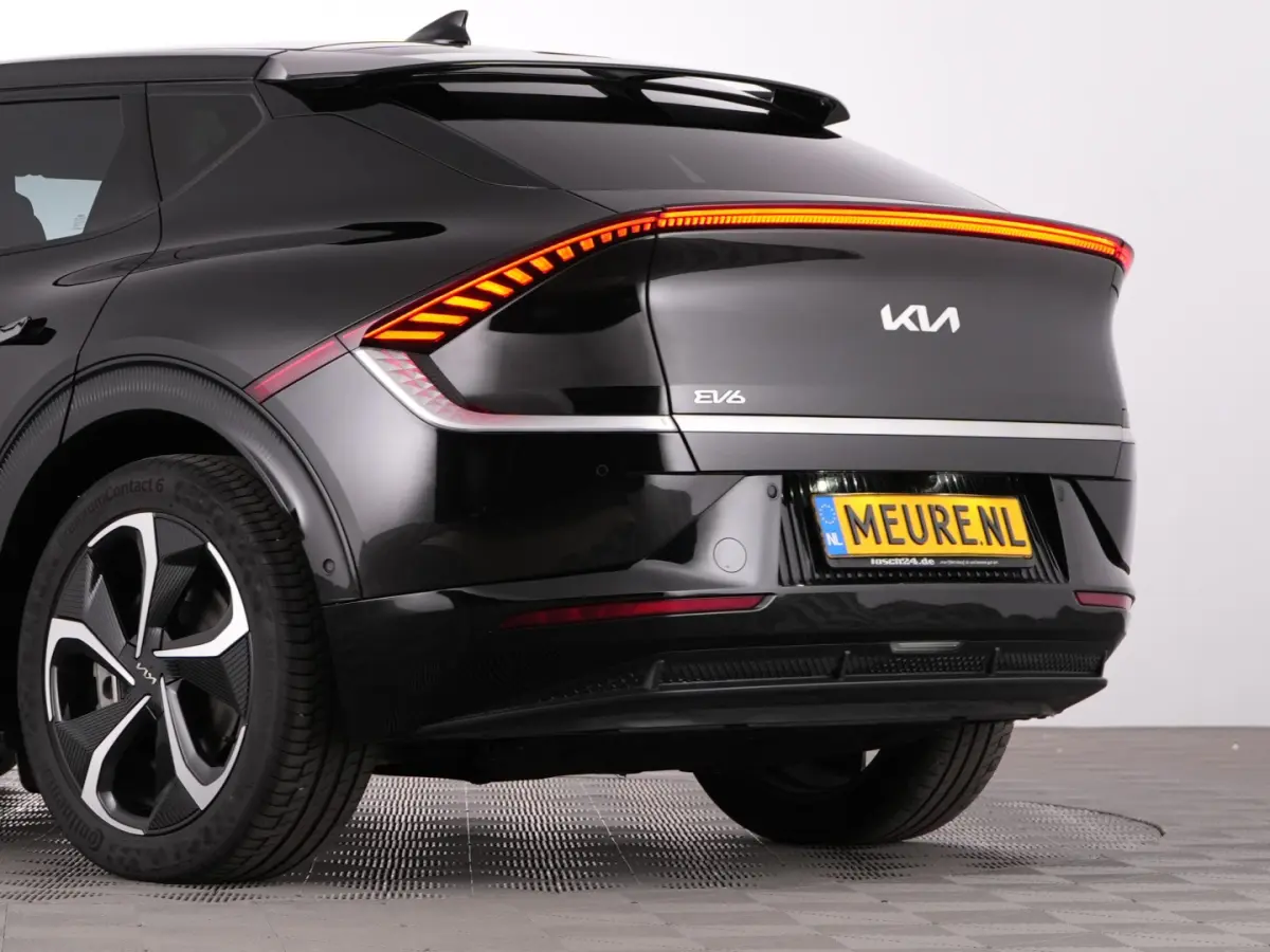 Plus AWD 77.4 kWh 325PK | LEDER | Full LED | EL. STOELEN | SOH: 100% | !