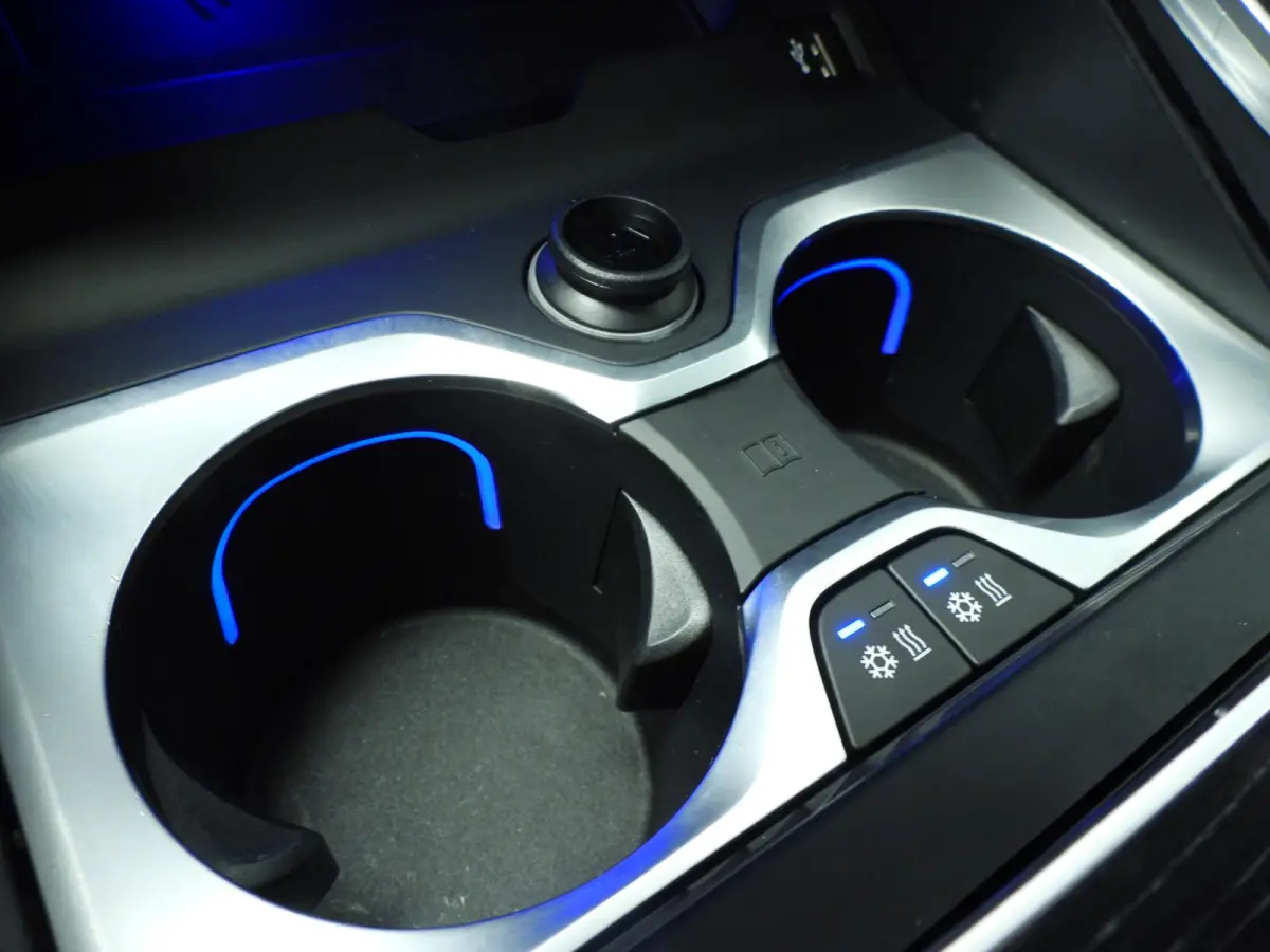 xDrive50e | M-Sportpakket | LED | HUD | Active cruise | trekhaak |  SOH 99% | Elektr. zetels | DAB | Harman-kardon sound | Alu 22 inch