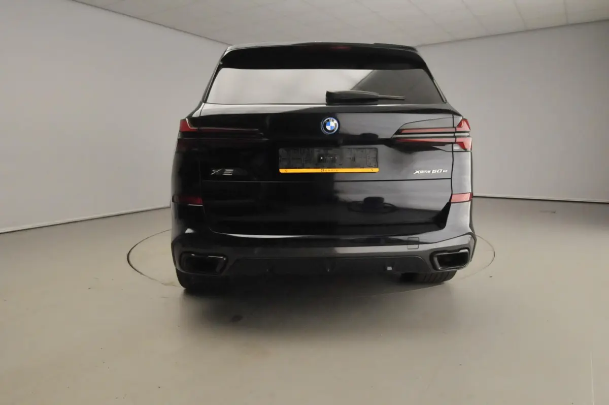 xDrive50e | M-Sportpakket | LED | HUD | Active cruise | trekhaak |  SOH 99% | Elektr. zetels | DAB | Harman-kardon sound | Alu 22 inch