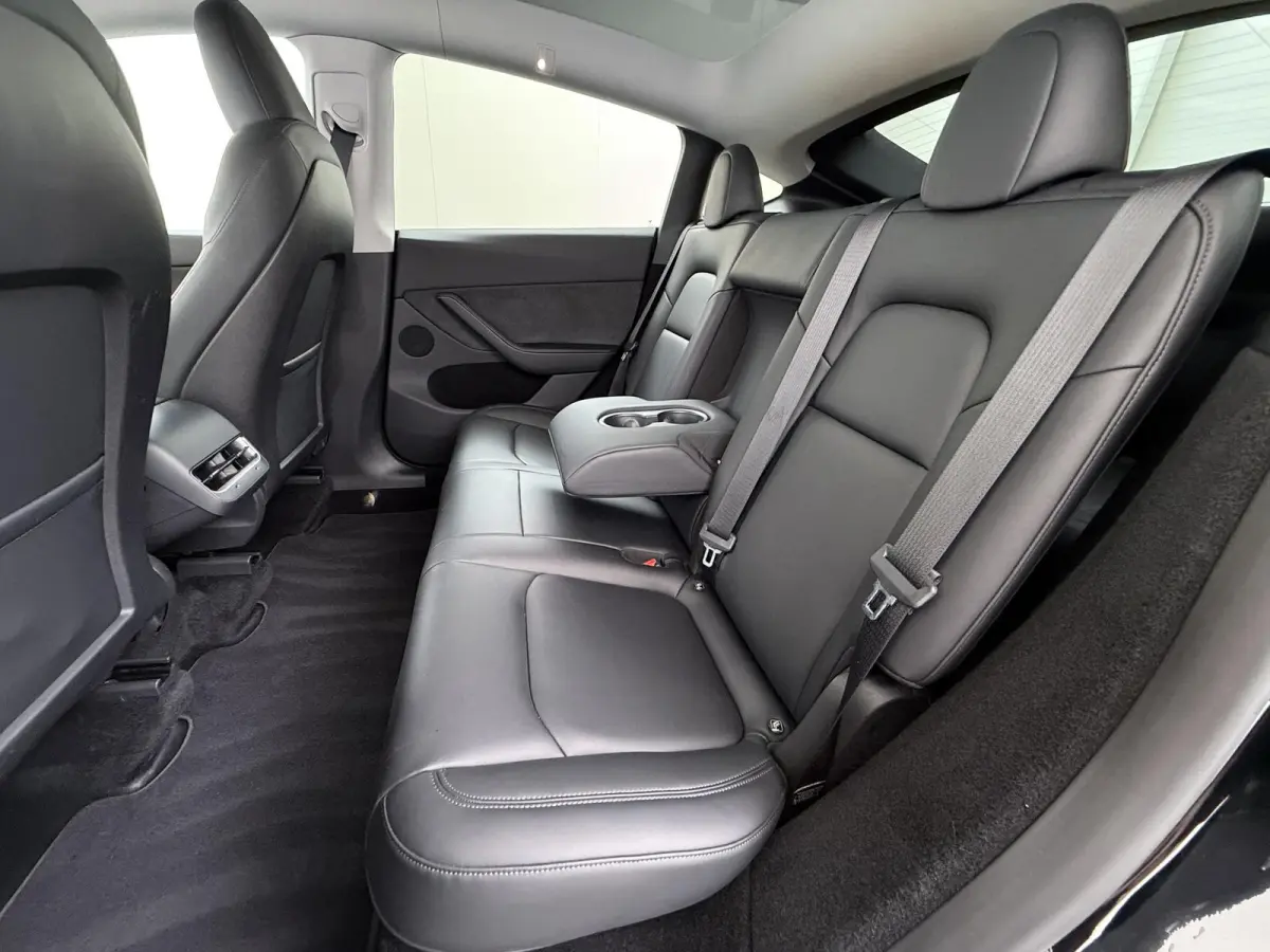 Performance AWD 75 kWh SOH 92% RIJKLAAR GELEVERD | TESLA FABRIEKSGARANTIE TOT 5-2027 OF 80.000 | TESLA GARANTIE ACCU + AANDRIJFLIJN T/M 05-2031/ 192.000KM|