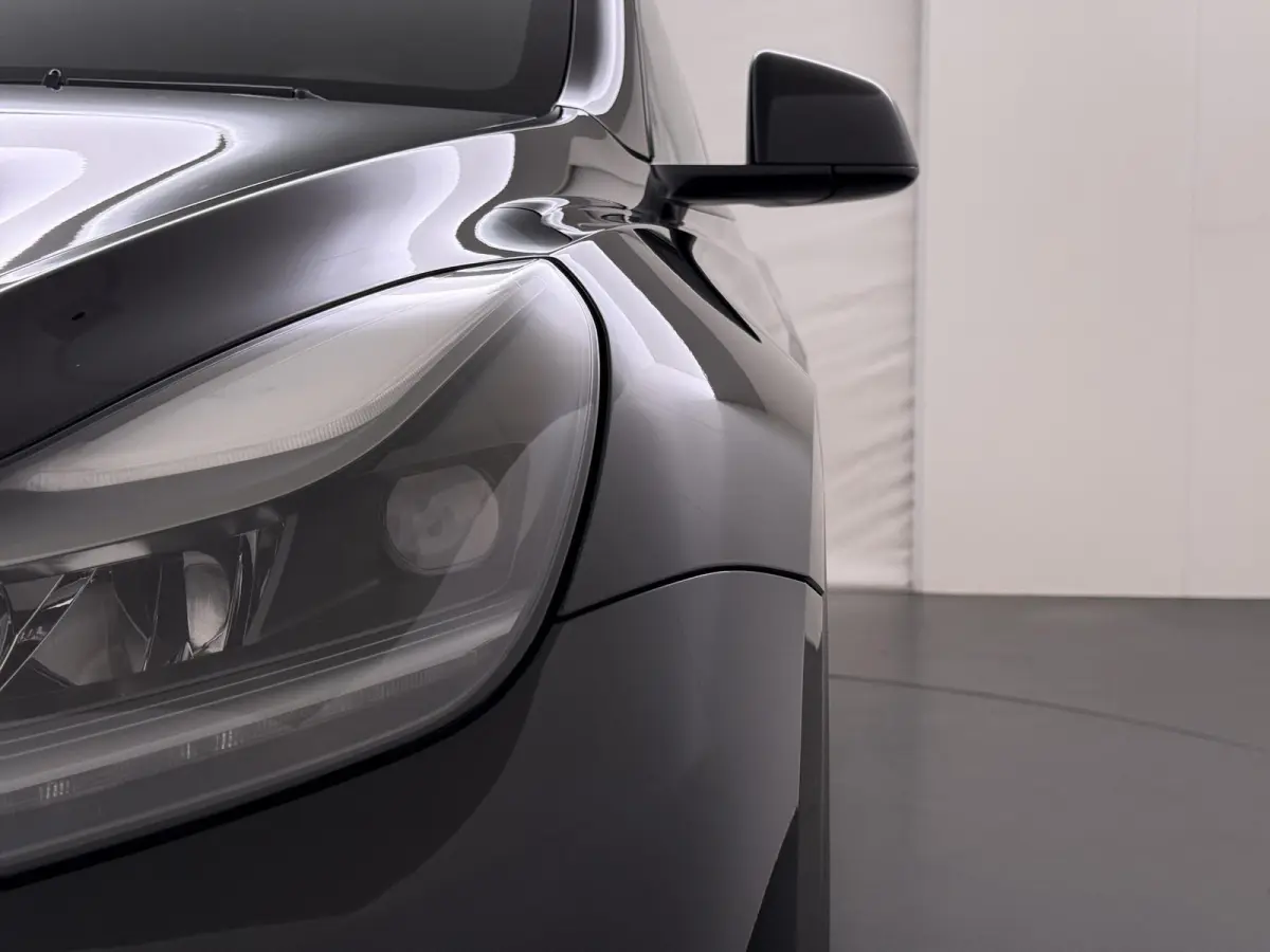 Performance AWD 75 kWh SOH 92% RIJKLAAR GELEVERD | TESLA FABRIEKSGARANTIE TOT 5-2027 OF 80.000 | TESLA GARANTIE ACCU + AANDRIJFLIJN T/M 05-2031/ 192.000KM|