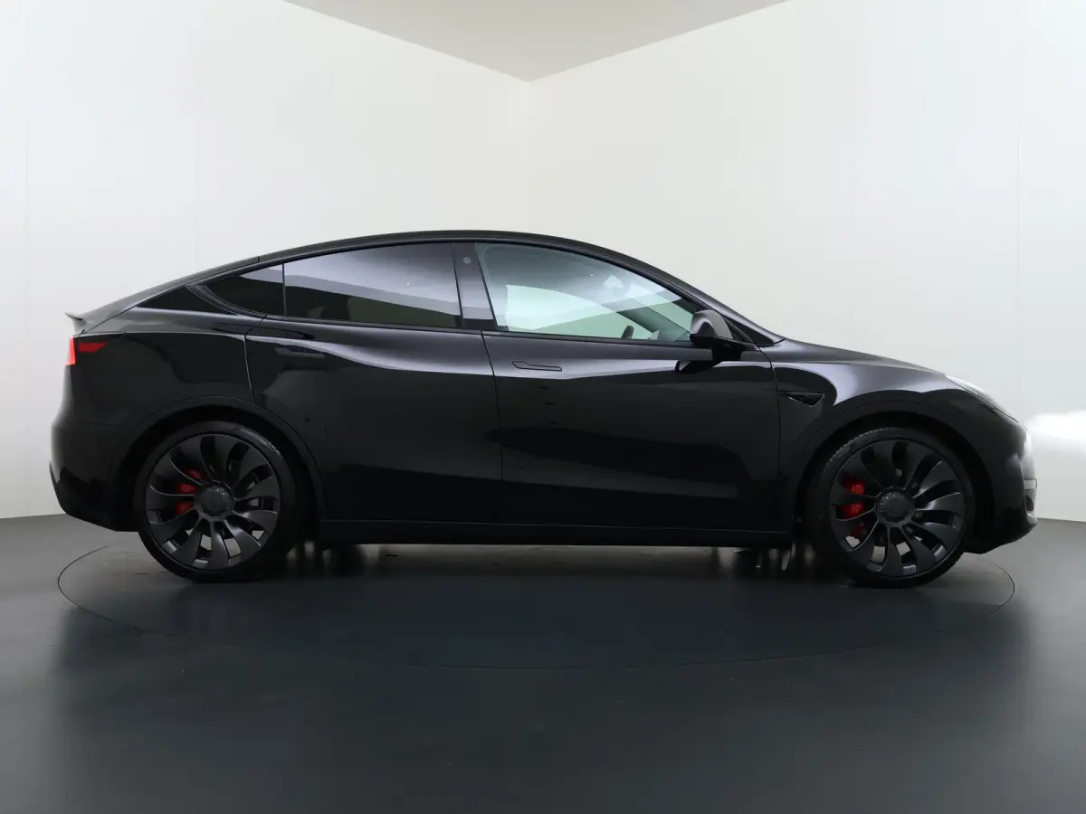 Performance AWD 75 kWh SOH 92% RIJKLAAR GELEVERD | TESLA FABRIEKSGARANTIE TOT 5-2027 OF 80.000 | TESLA GARANTIE ACCU + AANDRIJFLIJN T/M 05-2031/ 192.000KM|