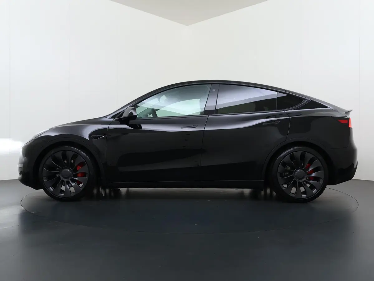Performance AWD 75 kWh SOH 92% RIJKLAAR GELEVERD | TESLA FABRIEKSGARANTIE TOT 5-2027 OF 80.000 | TESLA GARANTIE ACCU + AANDRIJFLIJN T/M 05-2031/ 192.000KM|