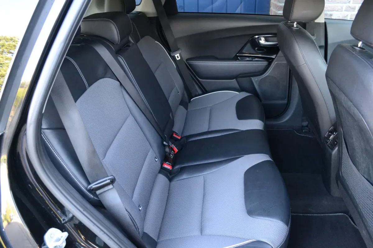 Edition 64 kWh | 93,4 SOH | Keyless | Camera | Stoelverwarming | Carplay/Android Auto