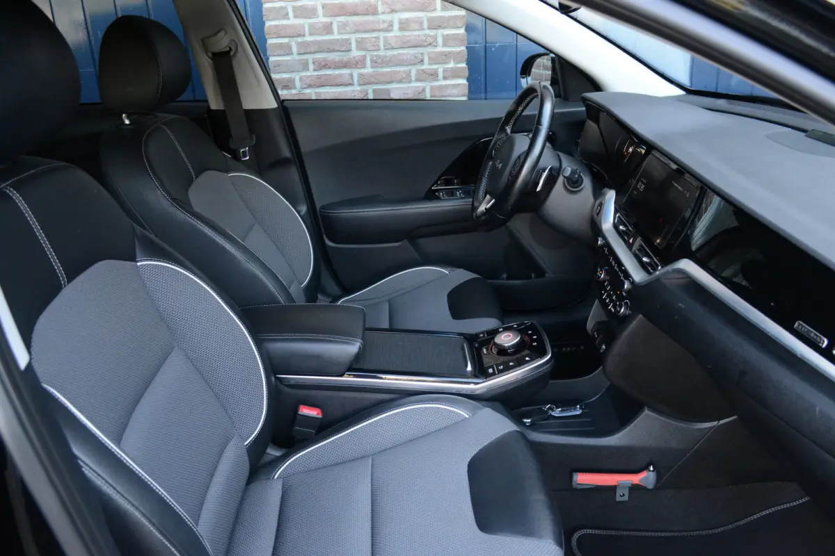 Edition 64 kWh | 93,4 SOH | Keyless | Camera | Stoelverwarming | Carplay/Android Auto