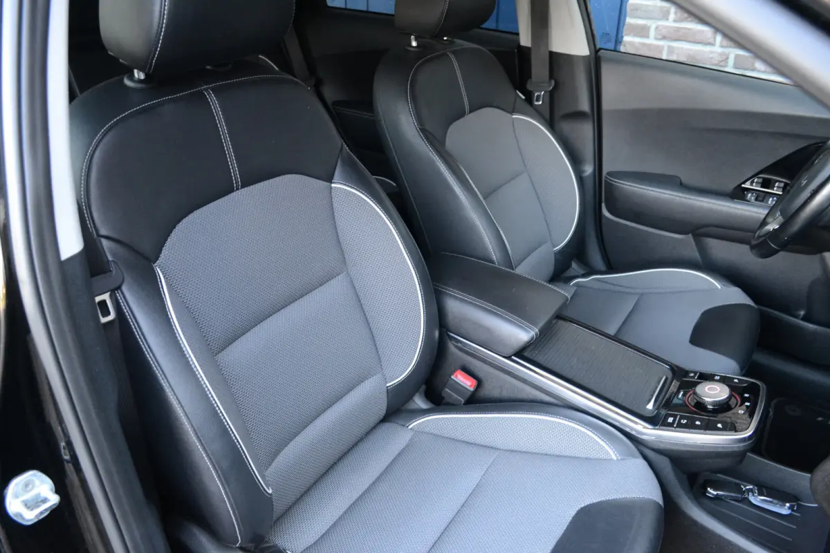 Edition 64 kWh | 93,4 SOH | Keyless | Camera | Stoelverwarming | Carplay/Android Auto