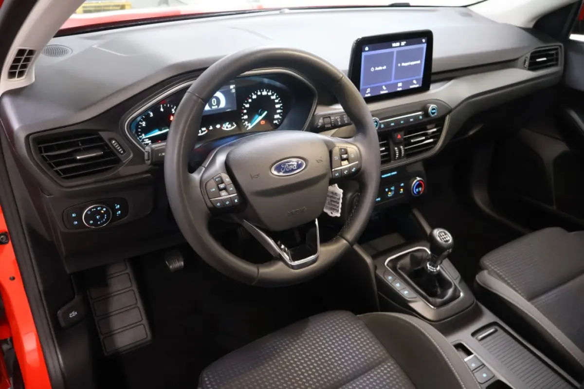 1.0 EcoBoost Hybrid Titanium