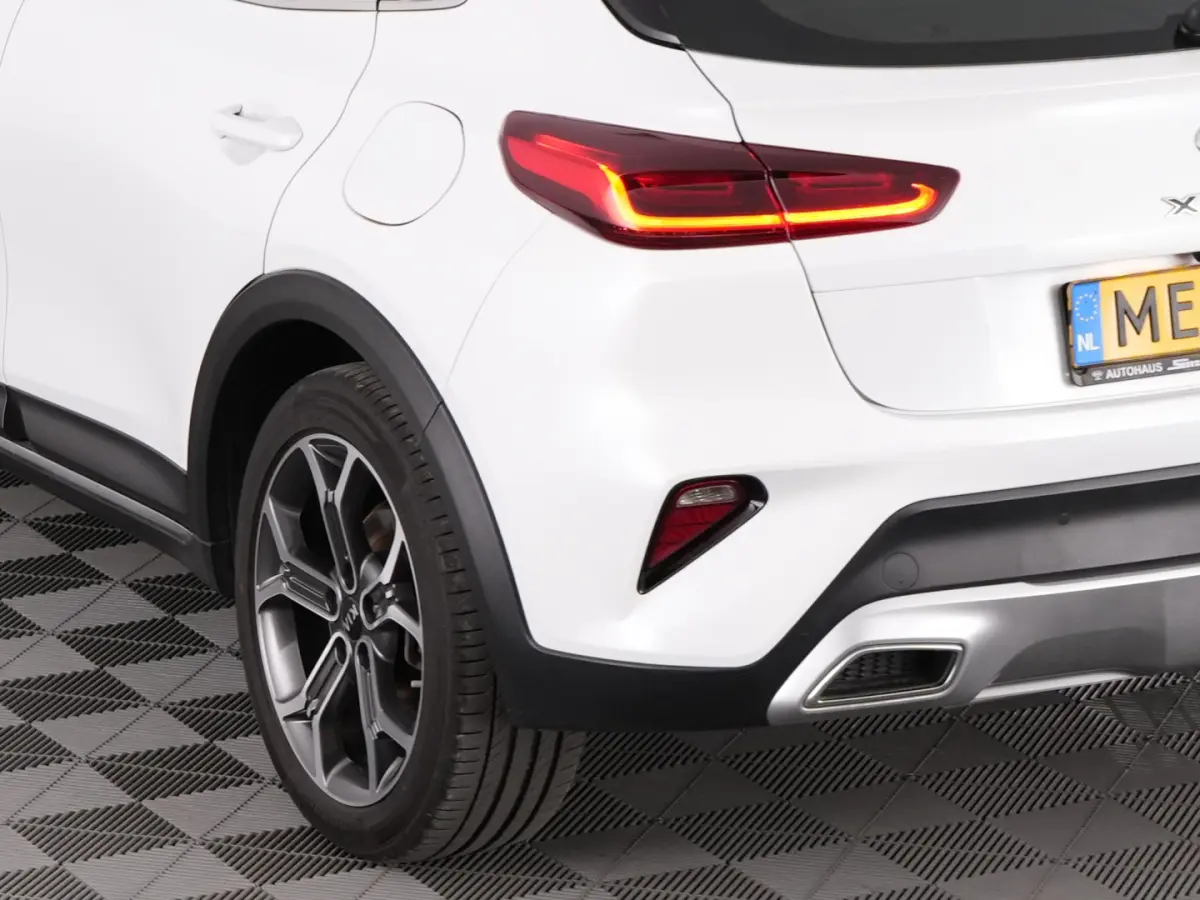 1.6 GDi PHEV DynamicPlusLine | Half LEDER | CARPLAY | Full LED | Stoelverwarming !